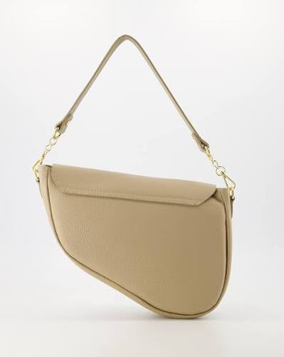 Poseta din piele in forma de sa