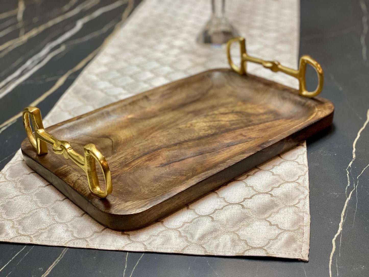 Platou din lemn cu manere din aluminiu