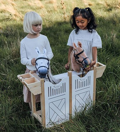 Grajd pentru Hobby Horses