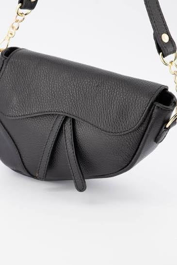 Poseta din piele in forma de sa